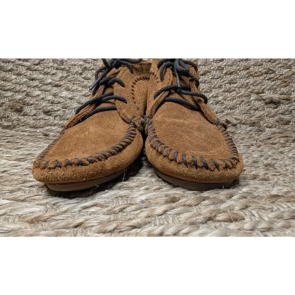 Minnetonka ***excellent worn
